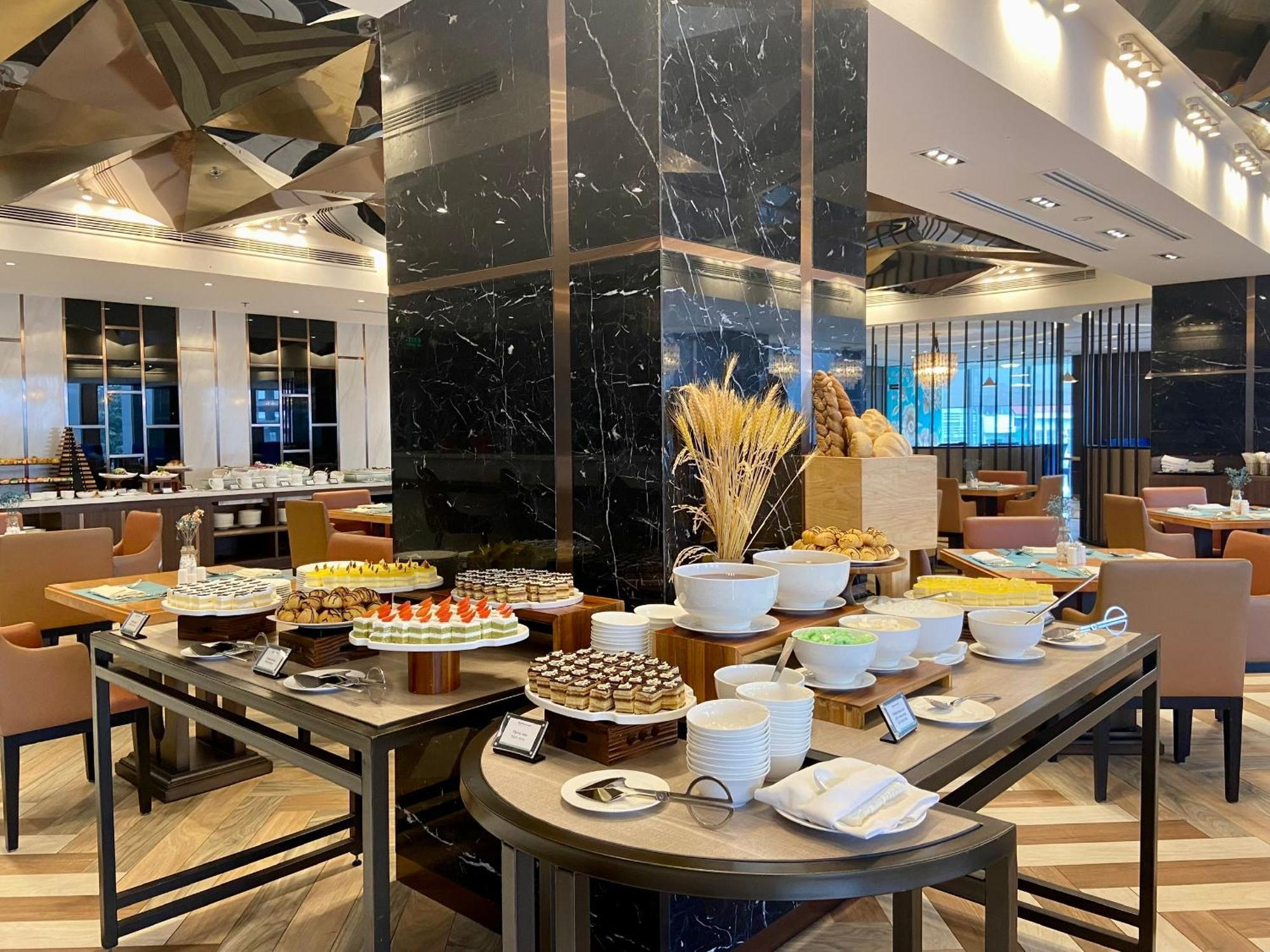 Wyndham Garden Ханой Экстерьер фото